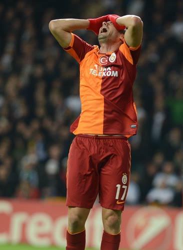 Burak Ylmaz'n mevkisi ofsayt, forvete konulunca gc dyormu.