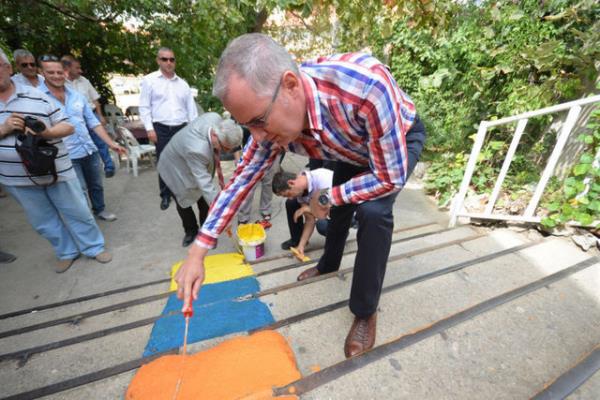 Ondan habersiz para ekmem mmkn deil" diyerek kendisini savunduunu bildirdi.