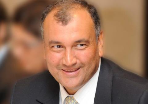 Bu arada tarihi kongremizin bylesine esiz bir mekanda yaplabilmesinden dolay, Fenerbahe lker Sports Arena'y Kulbmze kazandran lker Grubu adna Yldz Holding Ynetim Kurulu Bakan Sayn Murat lker'e teekkrlerimi buradan bir kez daha sunmay bir bor biliyorum.