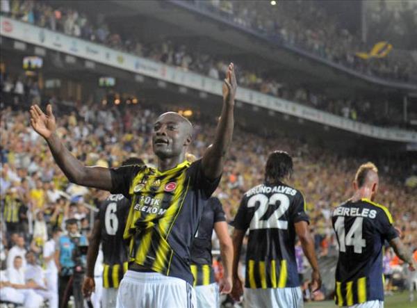 Sevgili Fenerbaheliler, yeri gelmiken bizleri fazlasyla rahatsz eden ve seimin ardndan Fenerbahe'ye zarar vermek maksadyla kastl olarak yaratlan bir algy sizlerle paylamak gereini duymaktaym.