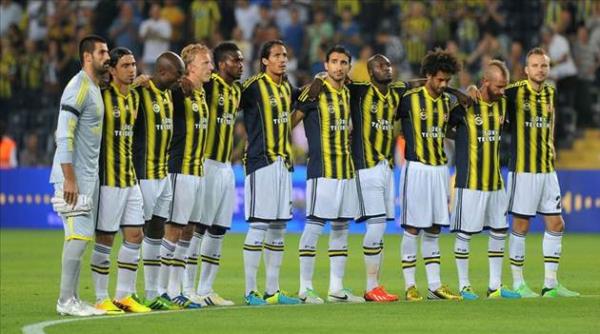 Onlar ki, Fenerbahe'nin bykln demokrasiye olan balln, olgunlukla kardee ve bar ierisinde tm dnyaya haykran 9380 kii ve mazeretleri nedeniyle katlamayan ve bu lene rakibimiz olarak dahi katk salayan tm Fenerbahelilerdir