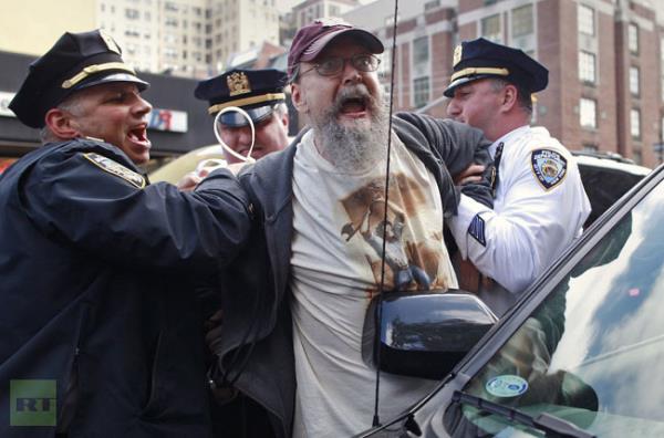 <b>Amerikan polisinin Wallstreet olaylar�na m�dahalesi</b>