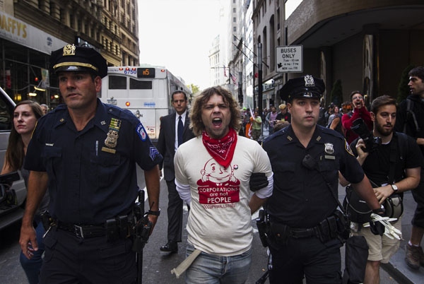 <b>Amerikan polisinin Wallstreet olaylar�na m�dahalesi</b>