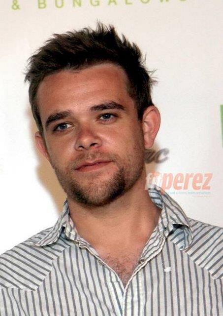 Nick Stahl oynad.