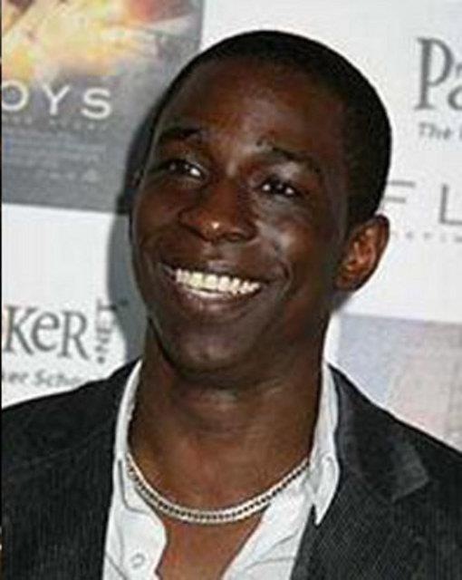 Bolaji Badejo oynad.