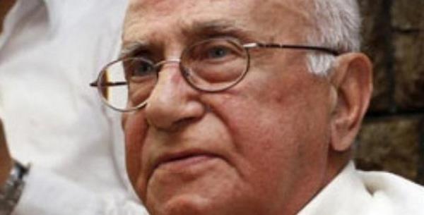 Gazeteci Cneyt Arcayrek 5 bin