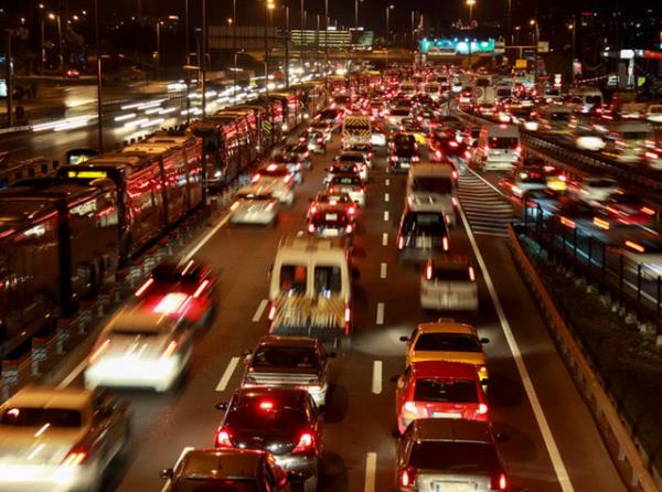 stanbul'da sabahlar en youn gn pazartesi, akamlar en youn gn ise cuma olarak belirlendi.