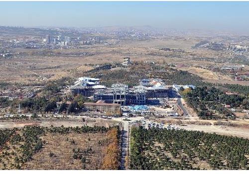 Trkiye'nin siyasi tarihine 75 yl boyunca tanklk eden, tam 29 babakan ve 61 hkmete ev sahiplii yapan Babakanlk binasnn da yeni binann tamamlanmasnn ardndan mzeye dntrlmesi planlanyor.