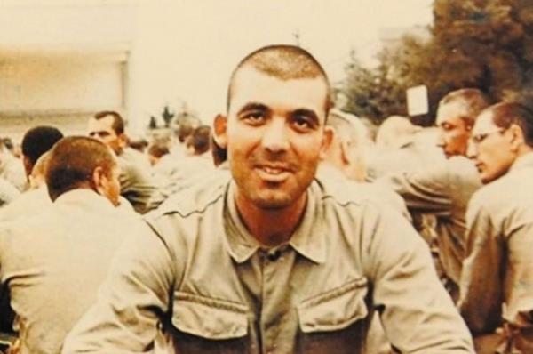 Cumhurba�kanl��� isterse, m�ze i�in �e�itli devlet kurumlar�ndan personel de g�revlendirebilecek. S�z konusu m�ze-k�t�phane, 7 bin metrekare alanl� 3 binadan olu�acak.