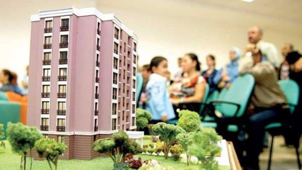 <b>36 AYDA TESLM:</b> n demeli alnan konutlar 36 ayda teslim etmeyen mteahhite konut bana 20 bin lira ceza verilecek.