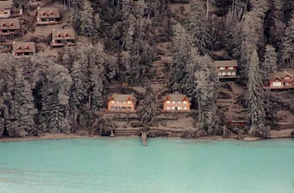 <p>2011 Tohoku Depremi ve Tsunamisi Tohoku </p>  Japonya 16.000 l 9.0 iddetindeki deprem ve sonrasnda meydana gelen tsunami...