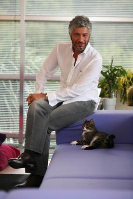 Behzat Uygur SAVA AY