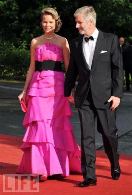 <b>Belika Prensesi Mathilde</b> Belika Prensi Philip'in ei. Gelecein kraliesi olarak deerlendiriliyor. Royals dergisinin bin 200 okuyucu ile yapt kamuoyu yoklamasnda Mathilde sadece Avrupa kraliyet aileleri arasnda en nl prenses ve en iyi e seilmiti.