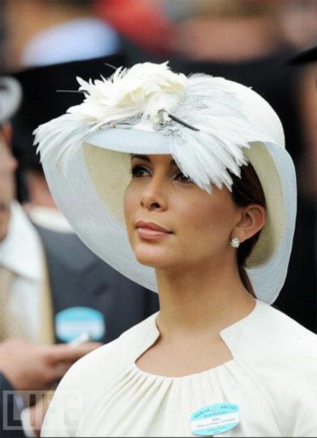 <p><b>Prenses Haya Bint Al Hussein</b></p> rdn Kral Hseyin'in kz ve rdn Kral Abdullah'n kzkardei olan Prenses Haya bint el Hseyin ayrca Dubai eyhi Muhammed bin Raid el Maktum'un kars.