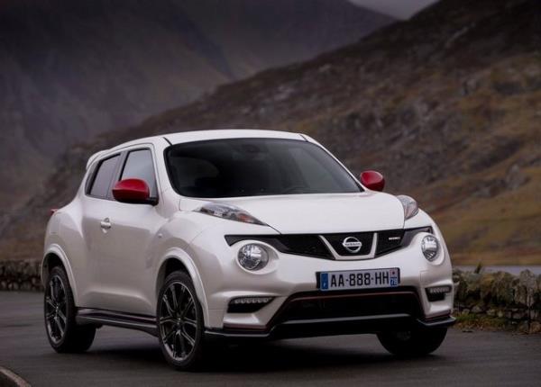 ngiltere'de st donanml fiyatnn 27 bin sterlin olmas beklenen arata yeni motor ve anzmanlar mevcut. Yeni 1.6 lt dci dizel motor 130 beygir g ve 6 ileri X-Tronic otomatik anzmanla ithal edilecek.