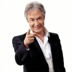 <p><b>Metin Uca</b></p>  Tebrikler Fenerbahem:) Derbinin centilmenlik havas ve ma sonu dostluk iin de hem Fenerbahe'lileri hem Galatasaray'llar kutlamak lazm