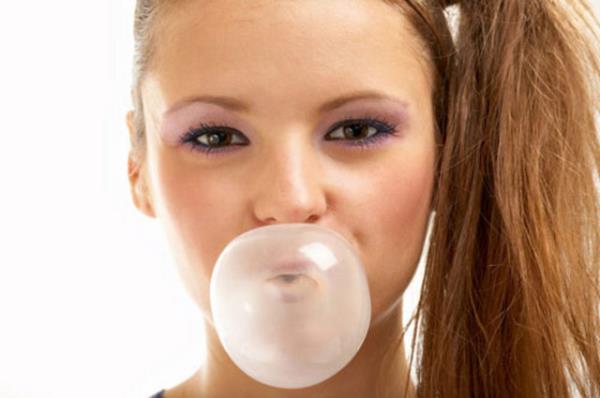 Sakz inemek dk kalorili olduu gibi, yksek kalorili attrmalarn yerine de geebilir...