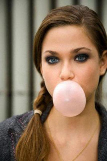 Sakzn ekersiz ya da normal olmas ise bir ey fark ettirmiyor ve her ikisi de az yemeye yardmc oluyor...