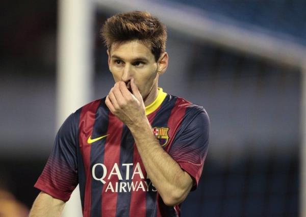 kinci sakatln Sper Kupa sonras yaayan Messi iki resmi ma karmak zorunda kalmt.