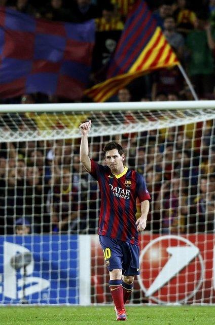 Dnyann bir numaral futbolcusu Leo Messi'nin yeniden sakatlanmas futbol dnyasn oka soktu! Yldz futbolcunun, futbol hayat bitebilir...