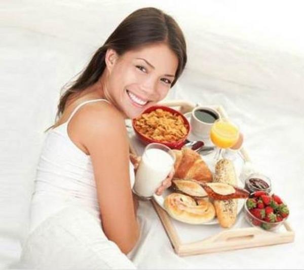 <b>1.</b> Asla n atlamayn. Mutlaka 2 satte bir n tketin. Kan ekeri dengesine gore bu saat aral deiebilir. Sabah 8.00 kahvalt yapyorsanz 10.00 gibi bir ara n , 12.00 gibi ogle yemei vb.. olabilir