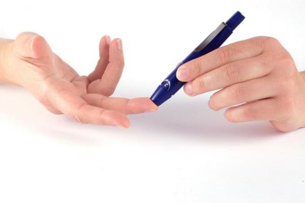 <b>DYABETN BELRTLER</b>