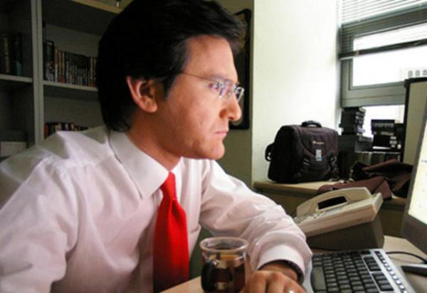 <p><b>MURAT KOSOVA:</b></p>   "Faul, faul!! Yok ya, faul deilmi, sanrm ben gaza gelmiim..."