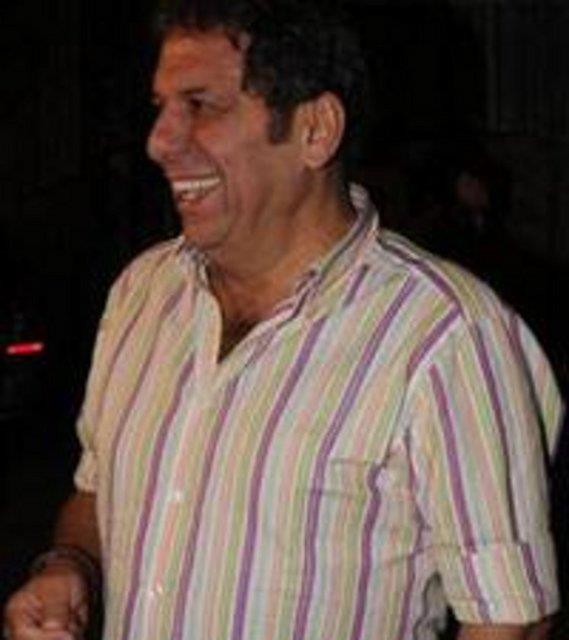 <p><b>ERMAN TOROLU</b></p>   "Deiik bir yerden gireyim sana" (Erman Toroglu, Sansal Byka'ya itafen)