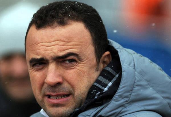 <p><b>ARF ERDEM</b></p>   "Golle galip olursak ayr bir mutlu oluruz"