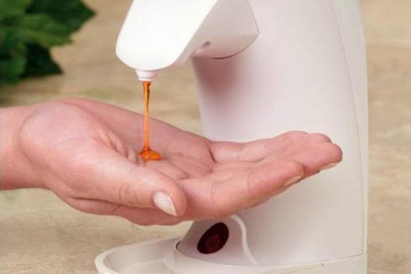 Triclosan adl kimyasal, evlerde kullandmz dier temizlik maddelerinde ve ou di macunlarnda da bulunuyor.