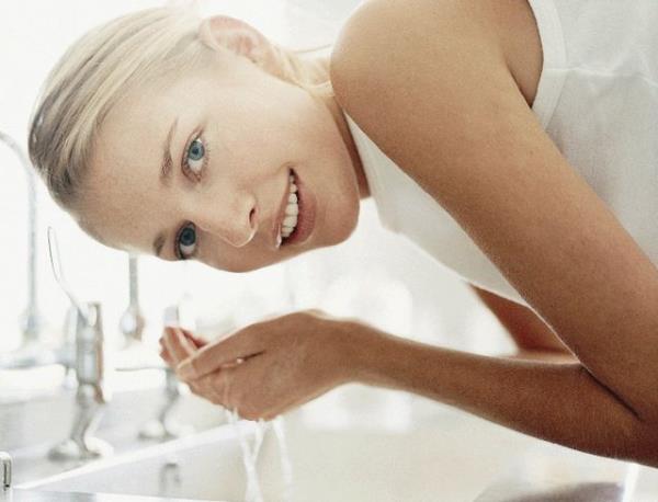 Sivilceler cilt yzeyinin altnda kar dolaysyla ancak uzmanlam rnler etkili olabilir.