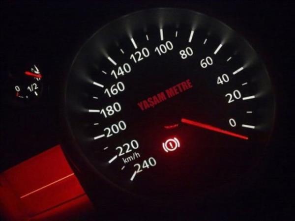 Otomobilin konforunu ve gvenliini artrmak iin gelitirilen dier baz terimler ve anlamlar ise yle: