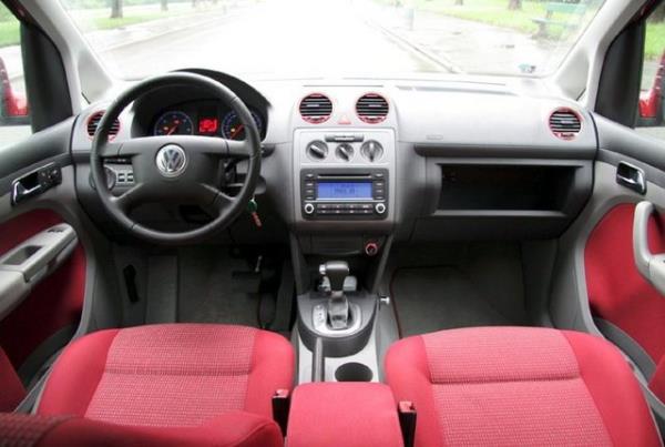 <b>KATALTK KONVERTR:</b> Motordan kan zararl maddeleri zararsz maddelere dntryor.