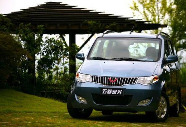 Wuling Hongguang 371.206 adet