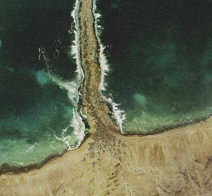 Hz. Musa, Firavun'un errinden kurtuldu