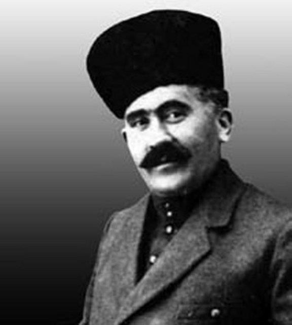 İKİNCİ GRUP (İkinci Müdafaa-i Hukuk Grubu) - 1922, Ankara - Yöneticiler: Erzurum Mebusu Hüseyin Avni (Ulaş), Mersin Mebusu Selahattin Köseoğlu