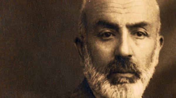 Mehmet Akif hi istifini bozmadan yle yantlam: