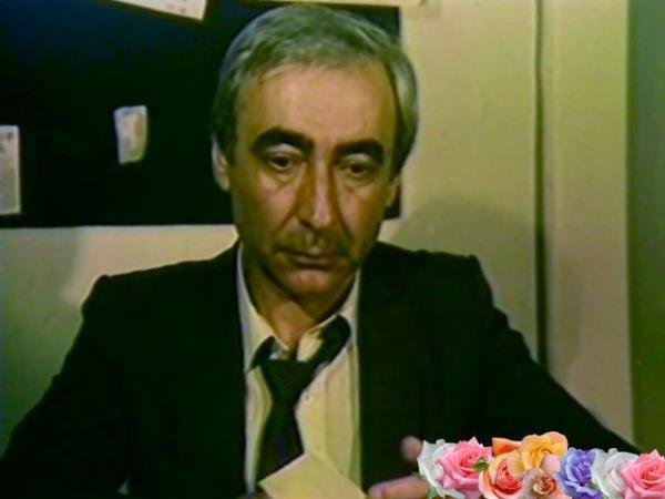 Aslnda bir retmen olan ener en, babas Ali en'in etkisiyle nce tiyatroya sonra da para kazanmak iin sinemaya geti.