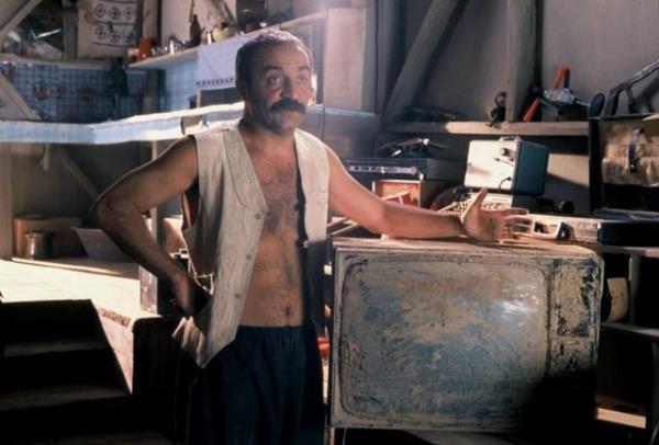 Ylmaz Erdoan'n ilk ynetmenlik almas 'Vizontele'yi ayrcalkl klan sadece 'Ekya'nn gie rekorunu krmas deildi.