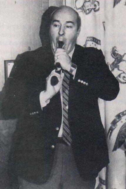 Fakat televizyonlarn da canl yaynlad basn toplantsnda yapt basn aklamas aslnda Dwyer'n intihar notuydu.