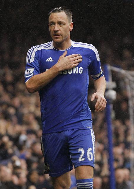 2007 Temmuz'unda imzalad 'haftalk 135 bin Pound'luk' szleme ile; Premier Lig'in en ok kazanan futbolcusu konumuna geldi.