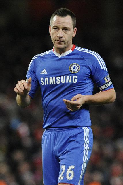 <p><b>Kupa arivi:</b></p>   3 Premier Lig ampiyonluu, 5 FA Cup, 2 ngiltere Lig Kupas, 2 Community Shield (ngiltere Sper Kupa), 1 ampiyonlar Ligi, 1 Avrupa Ligi