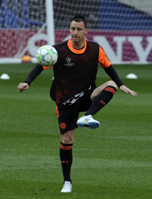 ngiliz News of World, karsn aldatt zerine bir haber yapt... Terry de zel hayata mdahale kapsamnda gazeteye dava at... Ancak davay kaybedince haberin ayrntlar da ortaya kt...