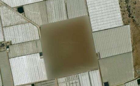 <p><b>Fze silo, spanya:</b></p>   Wikimediann bir aratrmacsna gre ortasnda siloya benzer bir eyin olduu kk bir bina bulunmaktadr. Yahoo Mapsda bu blge rtlmemitir.