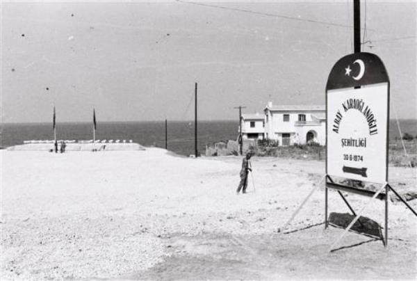 Albay Karaolanolu ehitlii ..