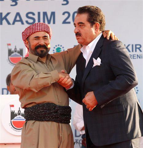 <p><b>PERVER VE TATLISES'TEN DET </b></p>  Konumalarn ardndan ivan Perver ve brahim Tatlses det yapt.