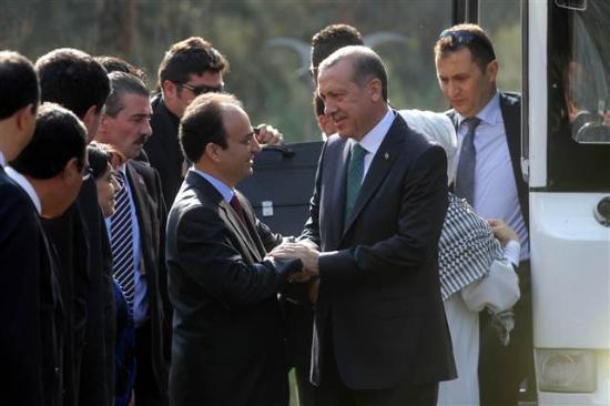 Baydemir ile Babakan arasndaki scak temas gzlerden kamad.