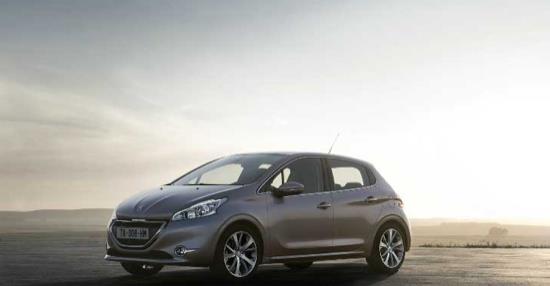 Peugeot 208  31 bin 500 lira