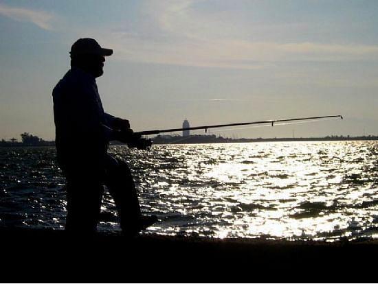 skoya'da Pazar gnleri balk avlamak yasaktr.