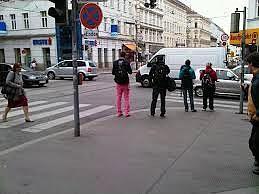 Avustralya - Victorio'da pazar gnleri pembe pantolon giymek yasaktr.